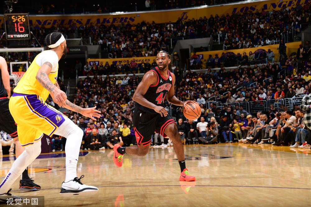 中的中场核 中的中场核