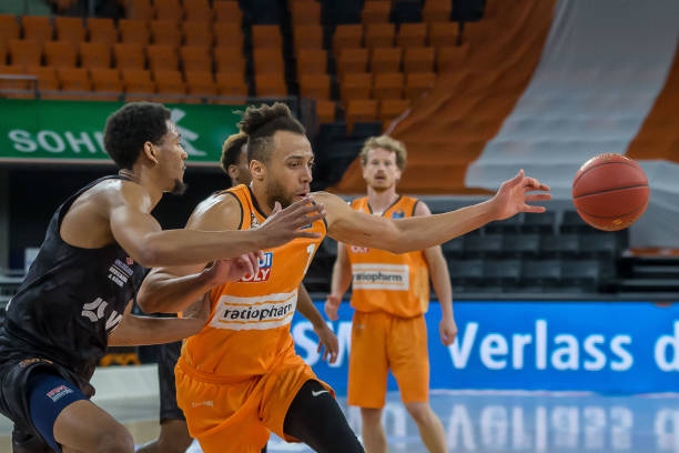 级前锋的巨 级前锋的巨